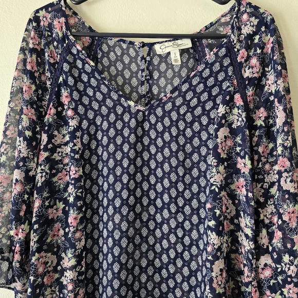 JESSICA SIMPSON MATERNITY Floral Navy Sheer Blouse Short Sleeve Size Small - Picture 8 of 17